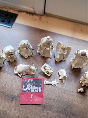 Belleek Living Nativity Collection 11pcs